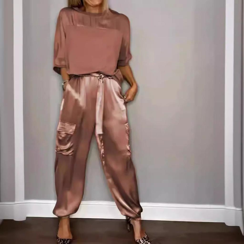 Fashionable Women's Smooth Satin Half Sleeved Upper Suit Two-piece Set