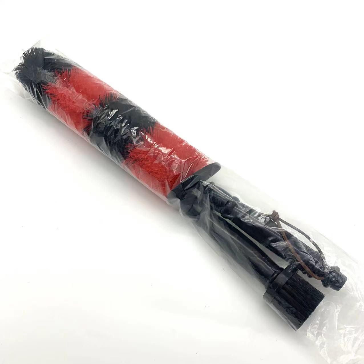 

Двухцветный набор щеток для чистки стальных колес с щетками для ступиц и гаек в коробке