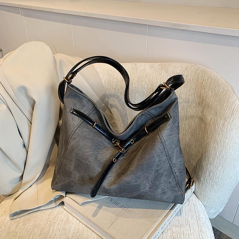 Autumn and Winter Retro Large-capacity Bag Women's New High-end Single Shoulder Crossbody Tote Bag Backpack