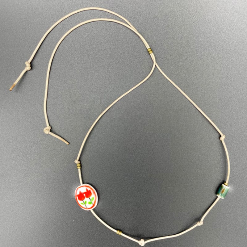 

Bramble Give me flower necklace.R Red