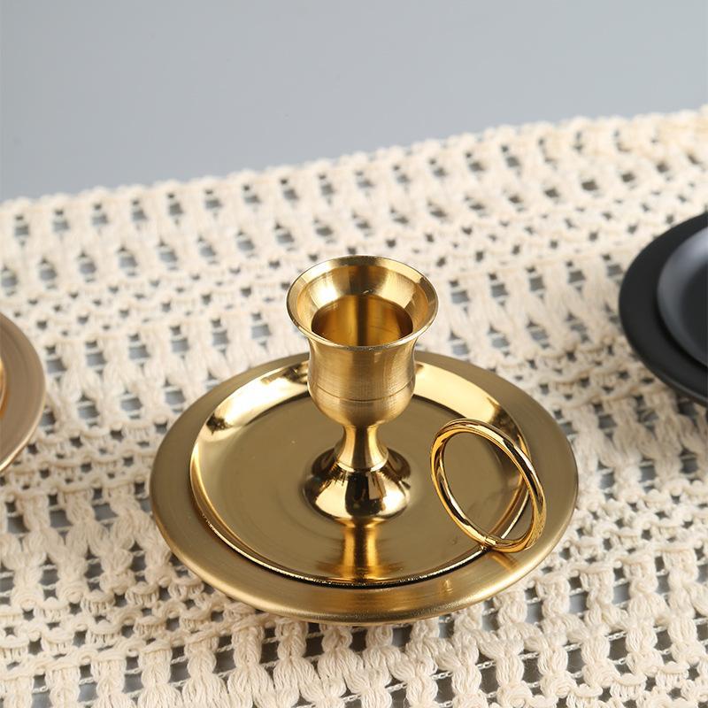 Retro Metal Candle Holder With Handle European Style Candlestick Centerpiece Dining Table Candle Cup Desktop Adornment