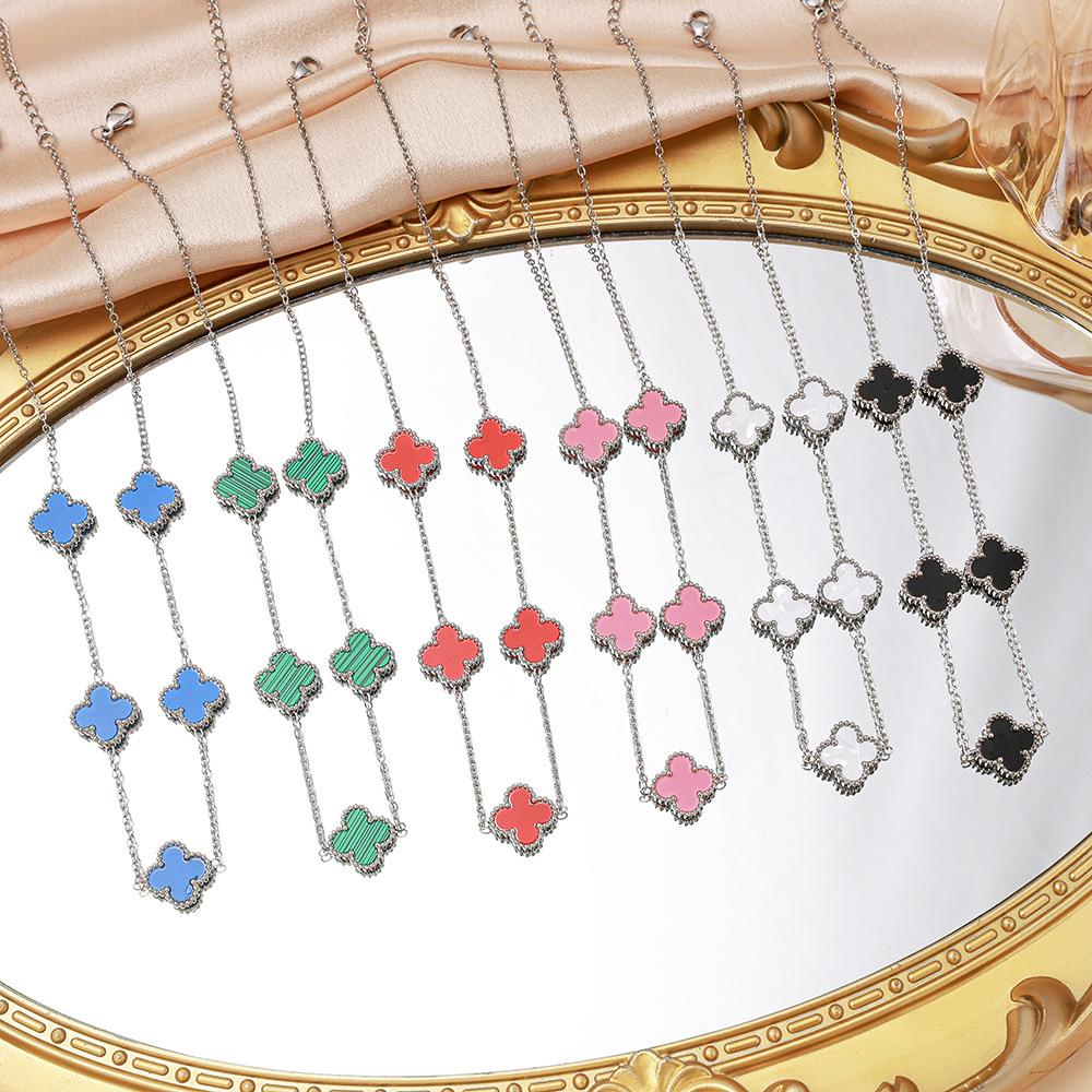 Four leaf clover necklace, high-end double-sided titanium steel that does not fade, ladies' lucky grass headwear accessory