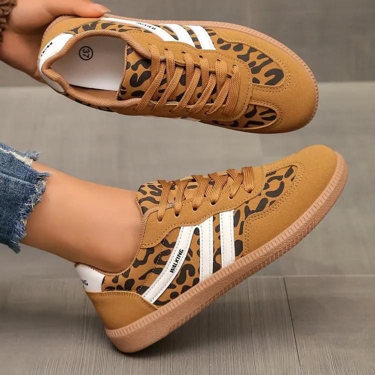 Fashion Large Size Ladies Sport Shoes Retro Color Block Flat Bottom Single Shoes Comfortable Casual Footwear for Women Trendy Design