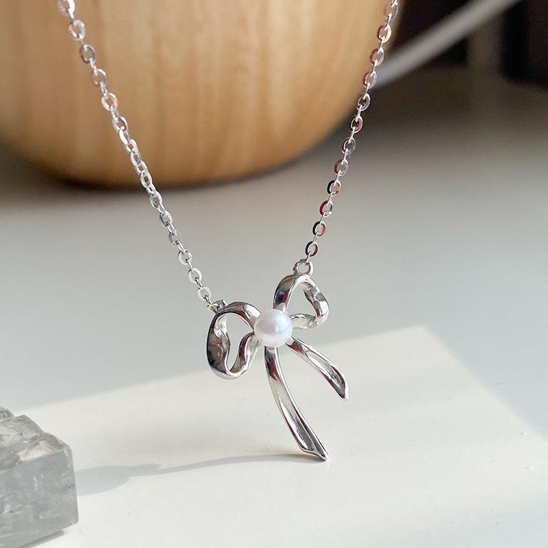 Ribbon Bow Necklace Female Bead Sweet Temperament Versatile Niche Design Advanced Clavicle Chain