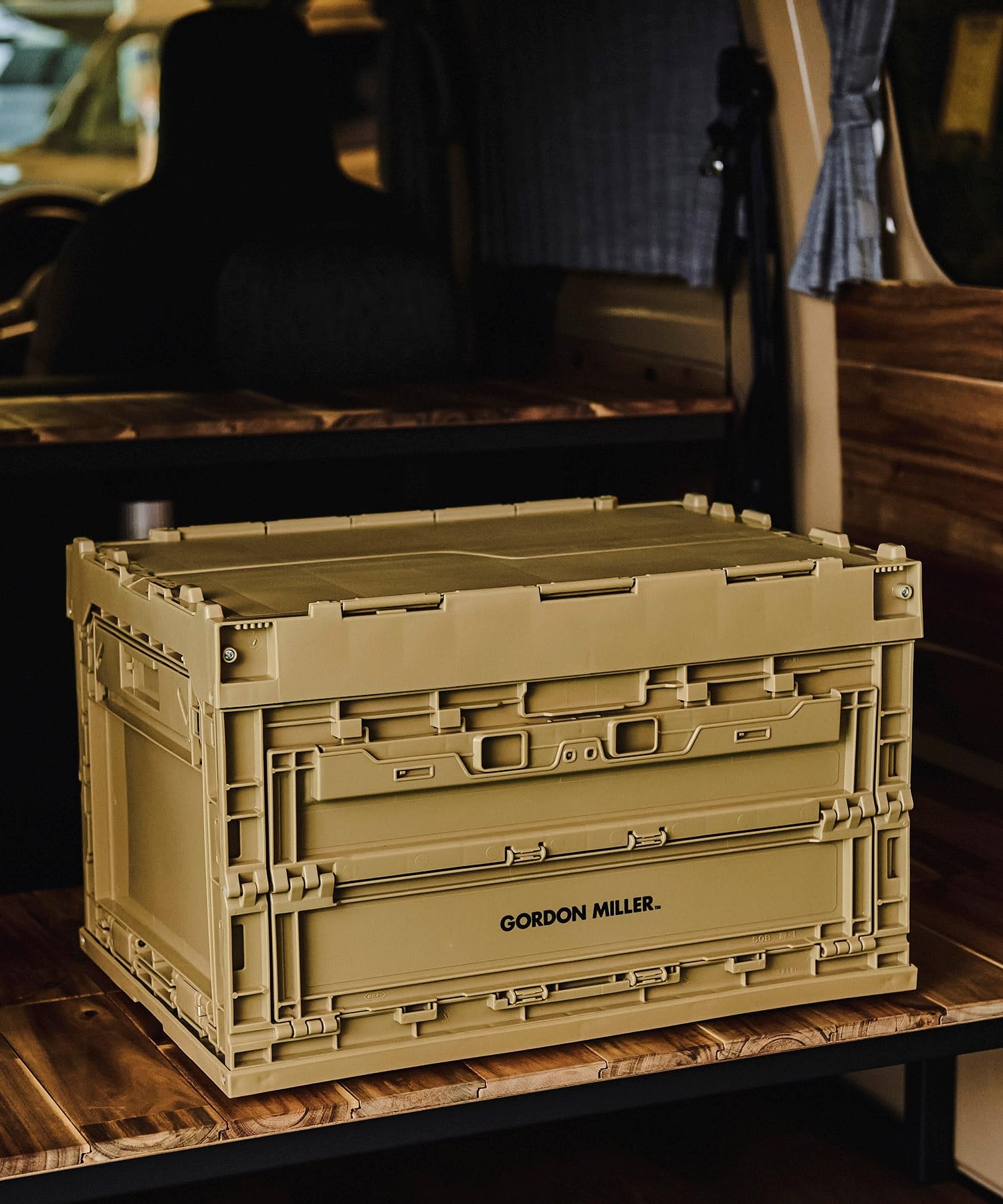 

GORDON MILLER 50 л Складная контейнерная стойка с боковыми дверцами для автомобилей, Складная грузовая стойка для гаража, Ящик для хранения, Койот бежевый, 1591460