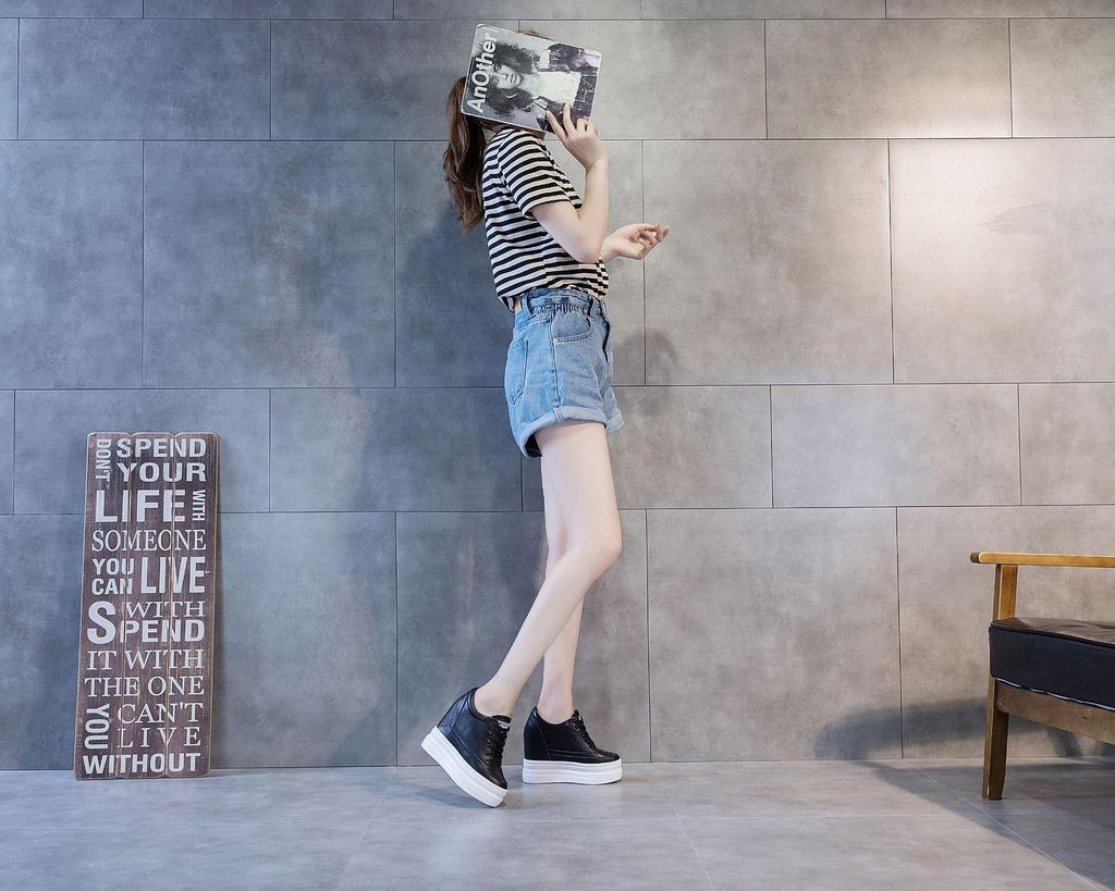2025 Spring/Autumn Breathable Women's 11cm Height-Increasing Hollow Leather Thick-Soled Casual Black Shoes