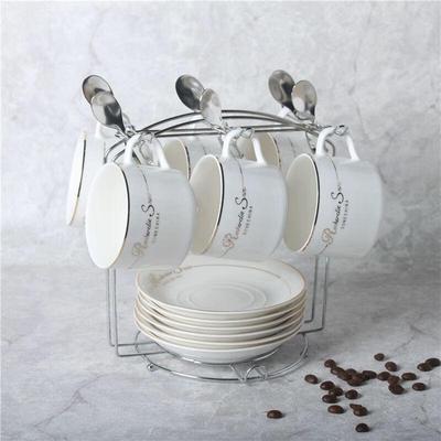 Europäisches Keramik-Kaffee-Tassen- und Untertassen-Set mit Löffeln