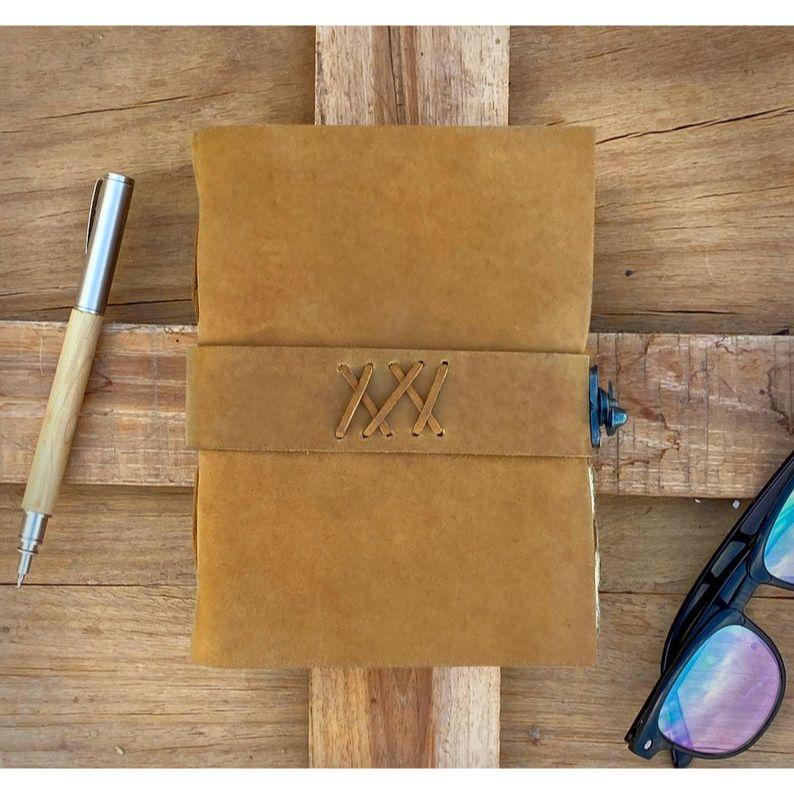 Handmade Vintage leather Journal - Blank Spell Book of Shadows, Grimoire Journal, Travel Writing Notebook, Deckle Edge Paper Lock Closure