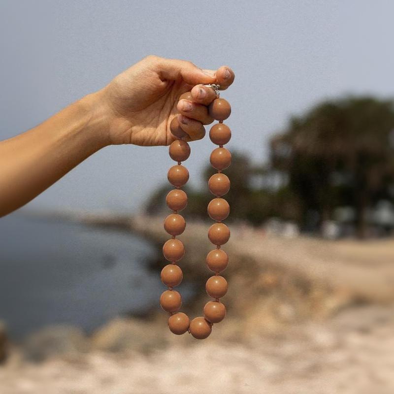 Retro Boho Round Bead Choker Colorful Plastic Beaded Handmade Knot Rope Necklace for Summer Beach Travel Wear
