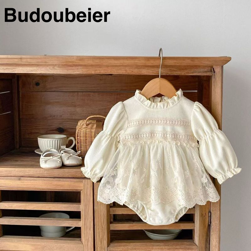 

British Baby Spring and Autumn Clothing for Girls, Lace Dress, Princess Style, Cute and Stylish, Full Moon and Hundred Days Outing Romper Beige 59 cm