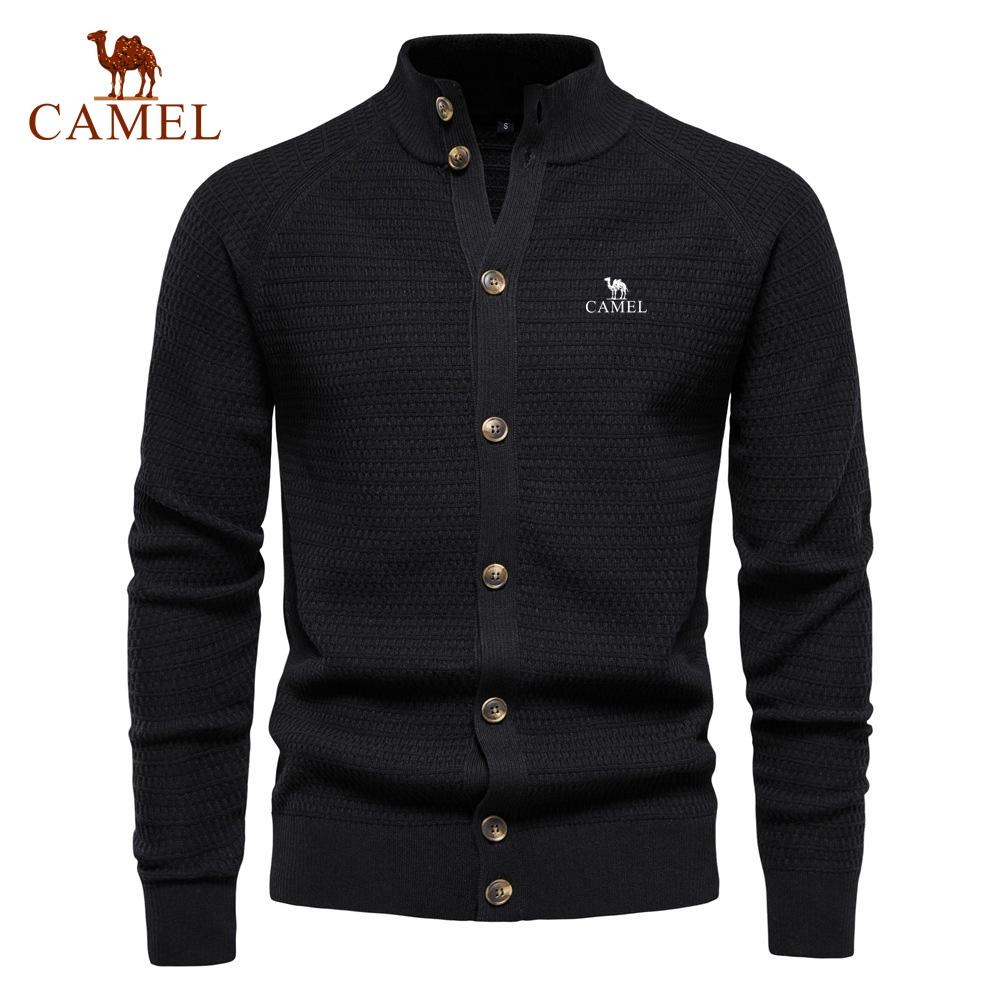 Camel Suéter de punto de alta calidad para hombre, cárdigan de color sólido con bordado de nueva tendencia para otoño e invierno.
