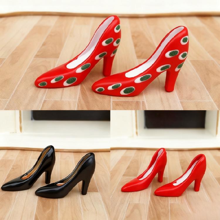 1/12 Scale Dollhouses Accessories Artistic Metal High Heels Hand Painted Miniature Shoe Decors