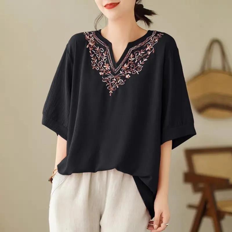 Embroidered Short-sleeved T-shirt for Women Summer New Style Loose and Slimming Belly-covering Three-quarter-sleeved Top for Women