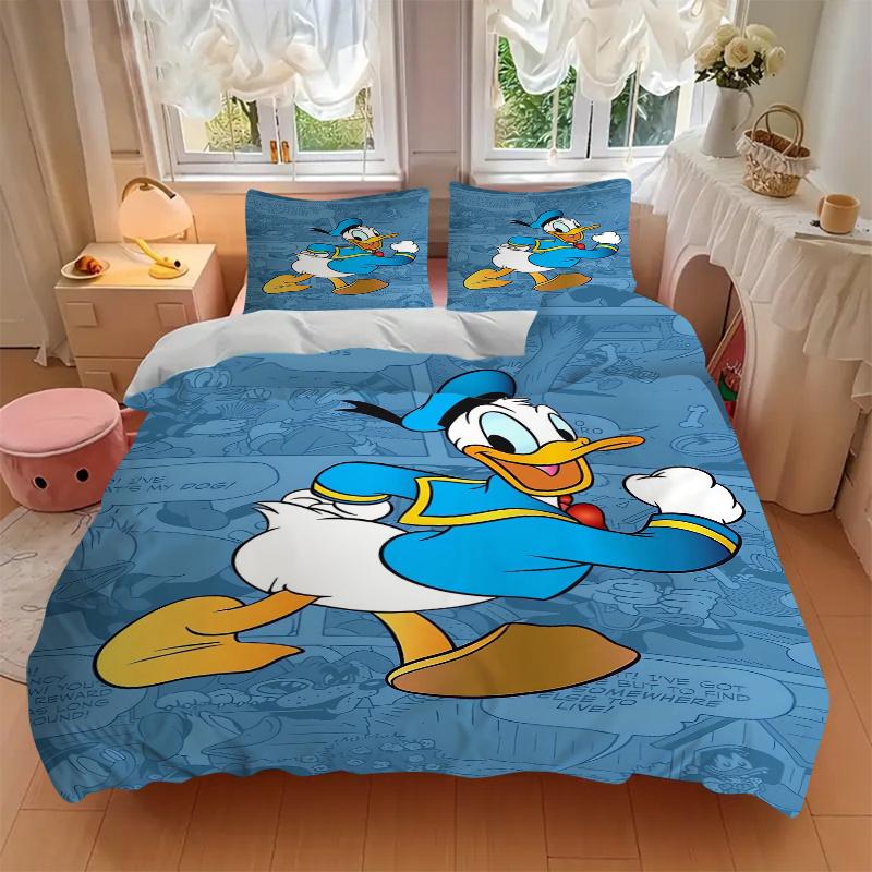 3pcs Disney Donald Duck Printed Quilt Set, Includes 1 Quilt Cover and 2 Pillowcases, Machine Washable, Suitable for All Seasons.W024