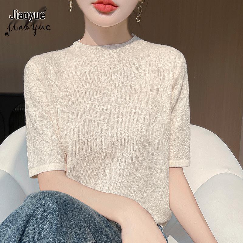 

Women s Fine Wool Tonal Pattern Five-Sleeve Knitted Top - 2025 Spring/Summer Collection L брудно-білий