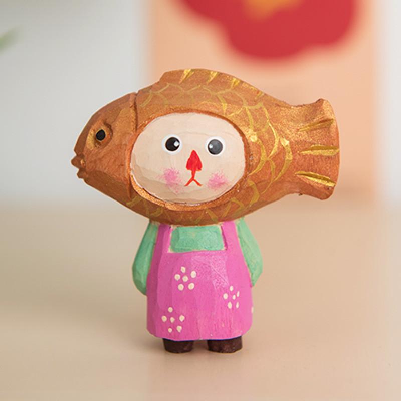 Wooden Craft Handcrafted Desktop Decor For Gift Giving And Celebrations With Unique Design