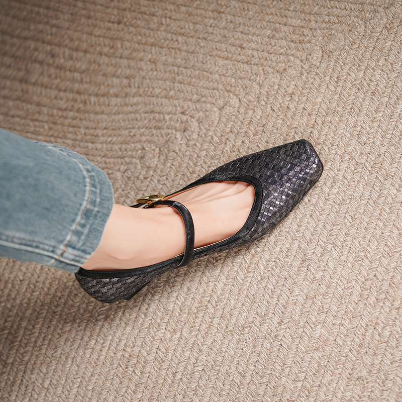 Krazing Pot Cow Skin Summer Spring Autumn Low Heels Women Square Toe Mary Janes Metal Buckle Shallow Pumps