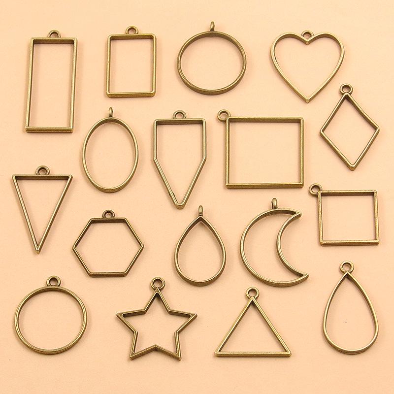 17 Ancient Green DIY Alloy Jewelry Pendants: Moon, Round, Heart with Drip Glue and Hollow Borders.