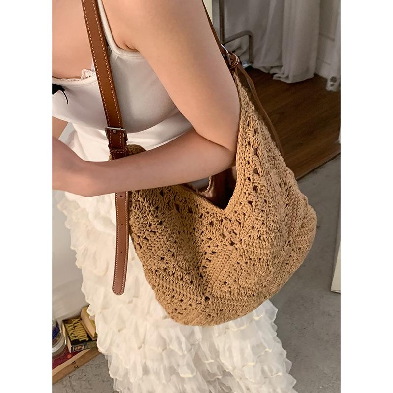 

Niche hollow woven bag women s new summer fashion tote bag large capacity messenger bag