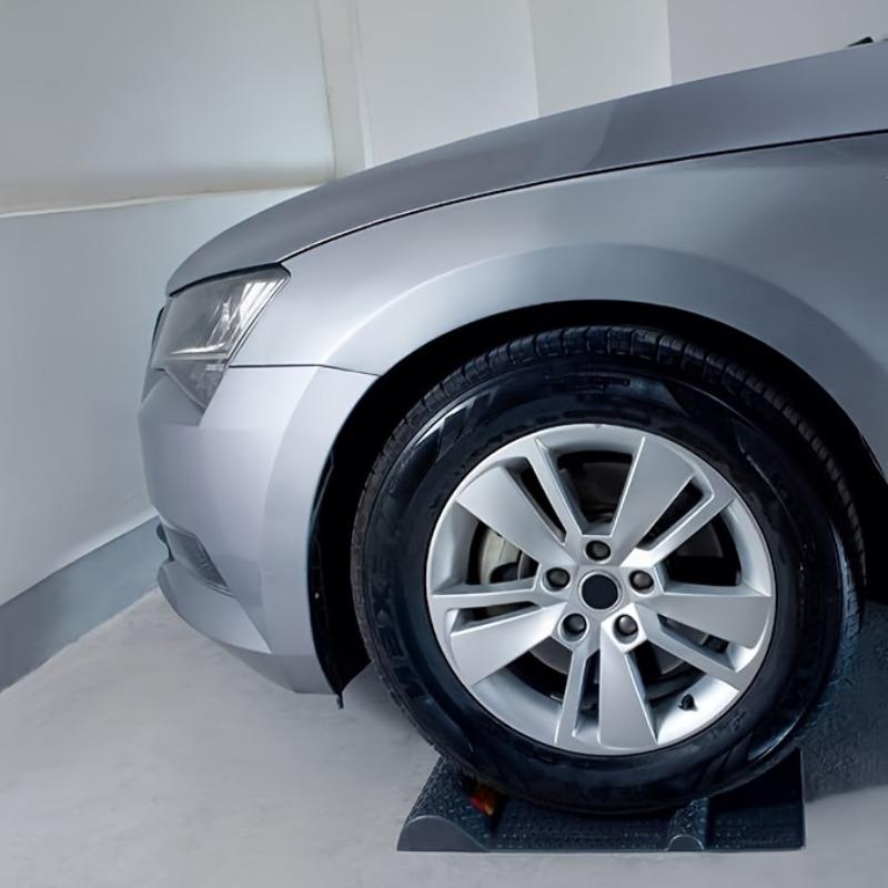 Heavy Duty Parking Mat, Car Garage Wheel Stopper Anti-Slip Pad, Tire Guide Block for Vehicle Positioning and Safe Parking