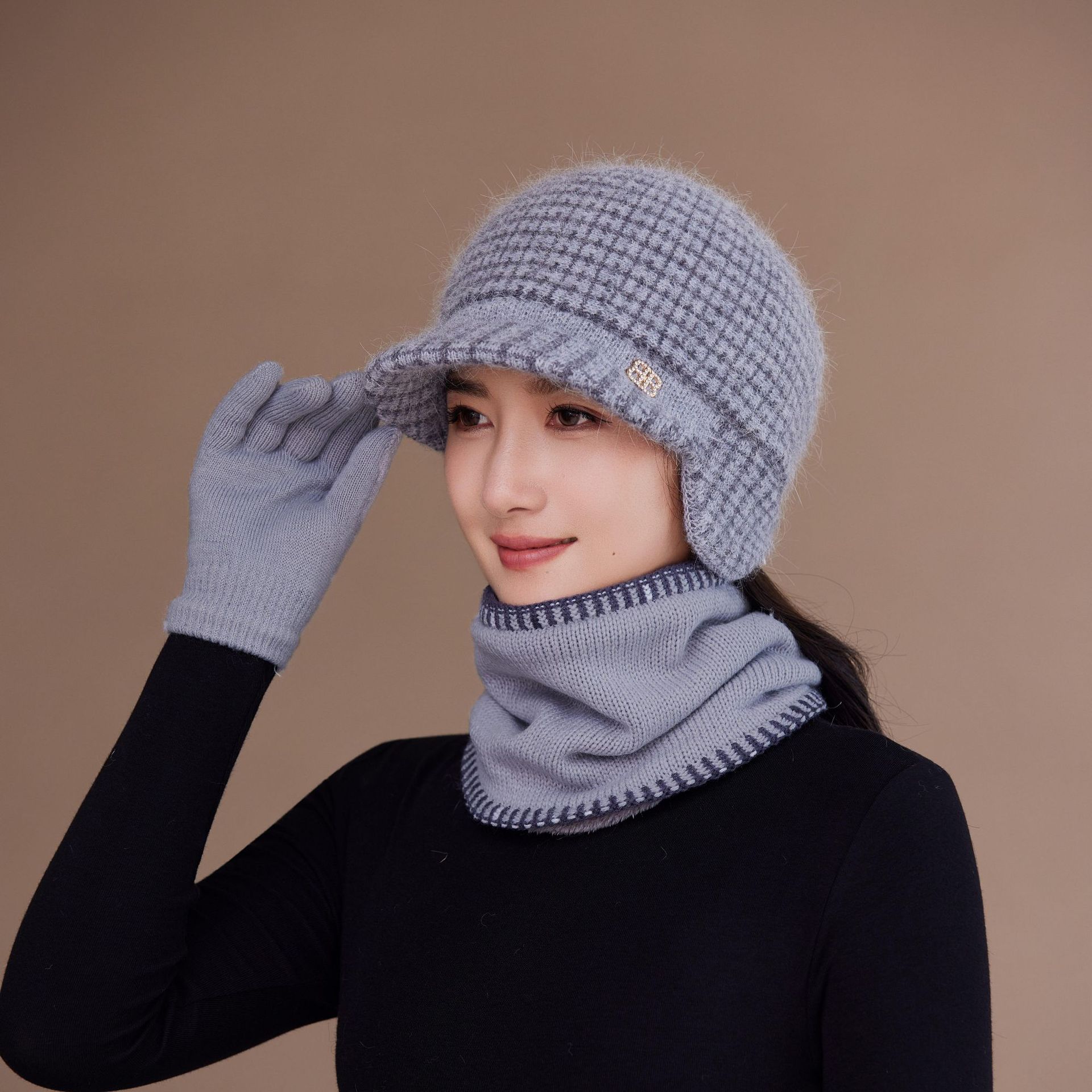 

Кролик Утиный Язык Вязаная Шапка Теплая Флисовая Защита Ушей Шерстяная Шапка Новая Шапка для Среднего и Пожилого возраста Женская Осень-Зима single hat серый