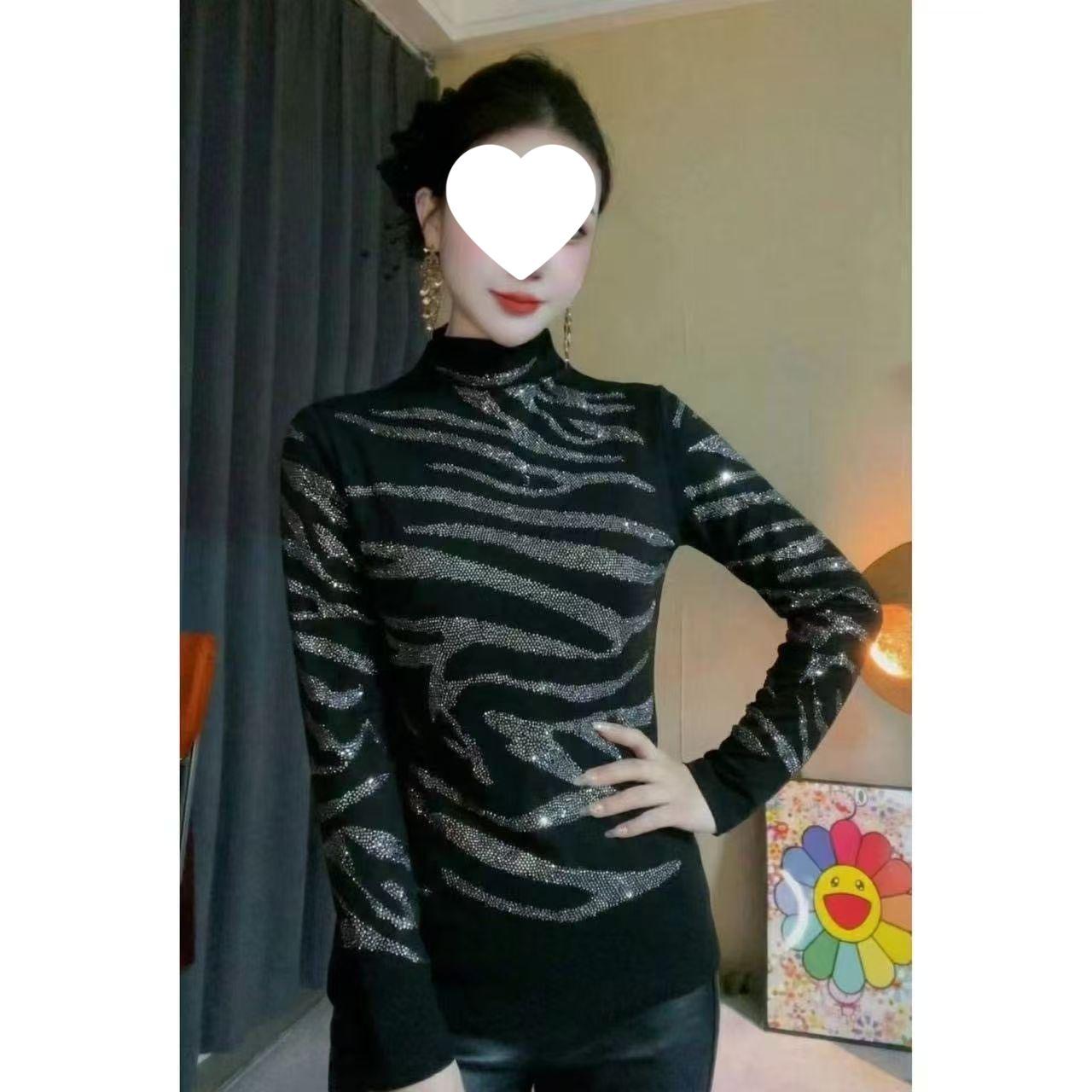 

Autumn/Winter Women s Rhinestone Color Block Long Sleeve Slimming Top M