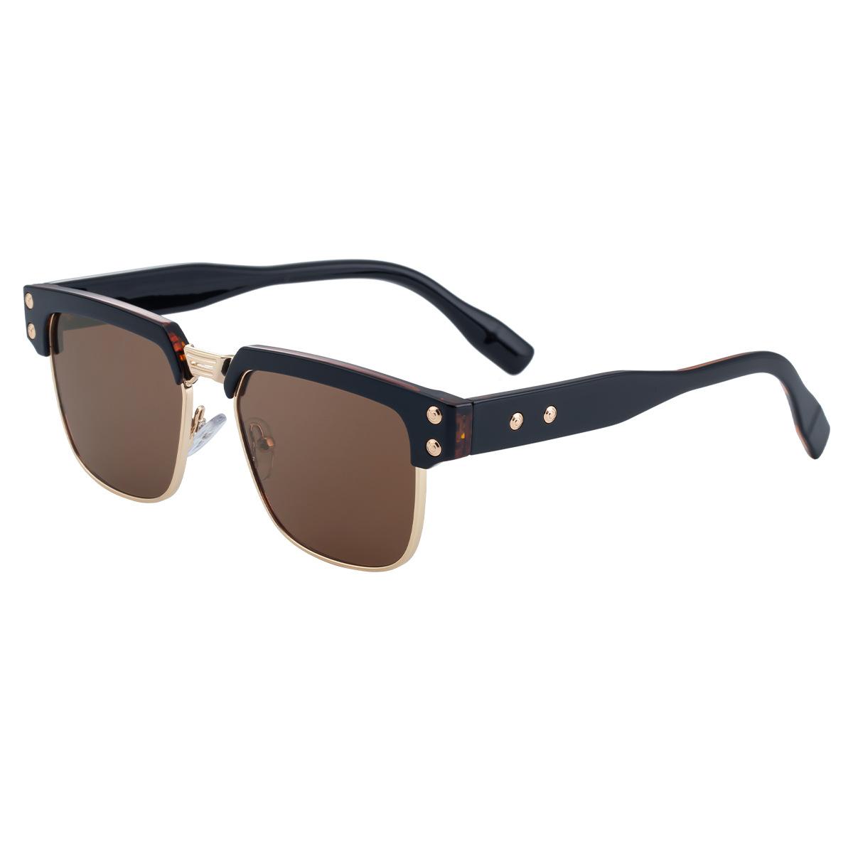 

Men Luxurious Brand Vintage Punk Metal Material Outdoor Use UV400 Sun Eyeglasses Trendy Square Frame Popular Eyeglasses Classic Driving Shades