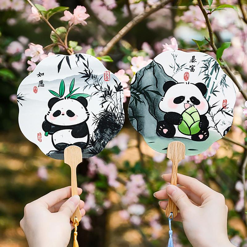 Éventail à main tendance Panda rétro à vent, pompon, danse, éventail à main, cheongsam, costume Tang, accessoires de fête de mariage