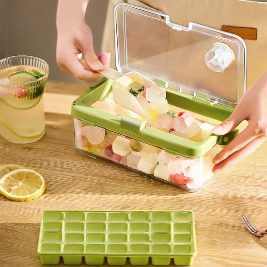 Eiswürfelform mit Schaufel und Druck-Release Große Kapazität Silikon-Eiswürfelform für Gefrierschrank BPA-Frei Lebensmittelqualität Stapelbarer Eiswürfelbereiter für die Küche