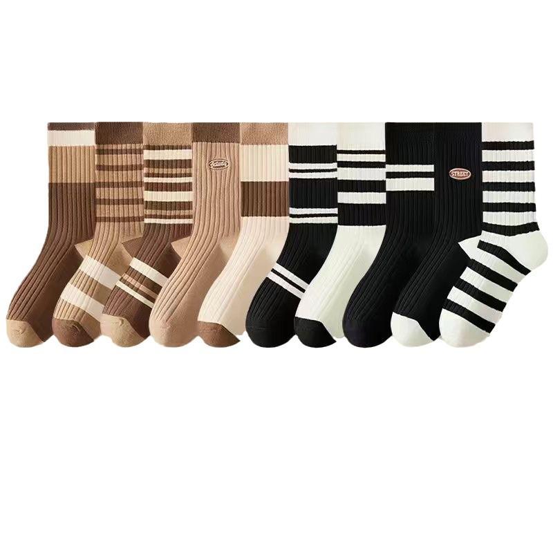 Children's Fall and Winter Style Mid-length Socks, Pile Socks, Black and White Striped Long Socks, Anti-odor and Sweat-absorbing Socks