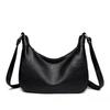 A Simple and Stylish Women's Shoulder Bag,A Fashionable Crossbody Bag,Suitable for Daily Use, Shopping, Commuting, and Multi Compartment Shoulder Bags