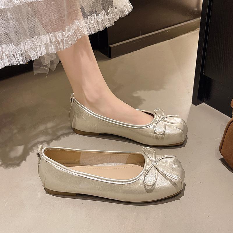 Retro Bow Flat Single Shoes Women's Spring and Autumn 2025 New Square Head Shallow Mouth One Pedal Grandma Doudou Shoes