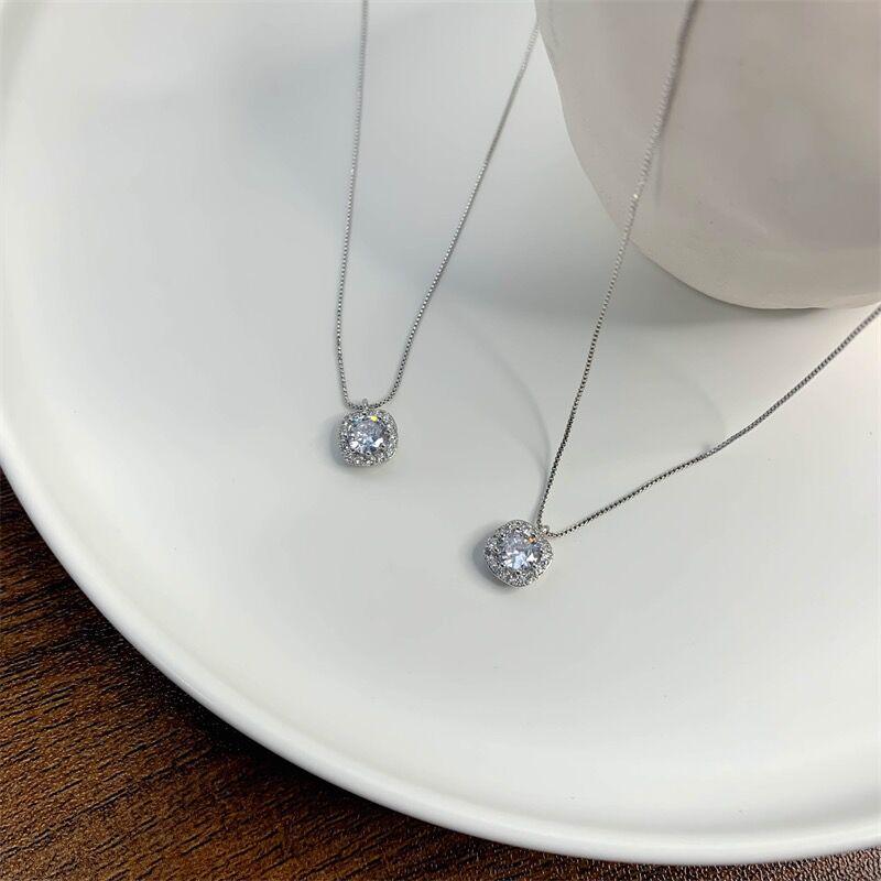 Elegant S925 Sterling Silver Diamond Square Necklace for Women – Luxurious Clavicle Chain Design