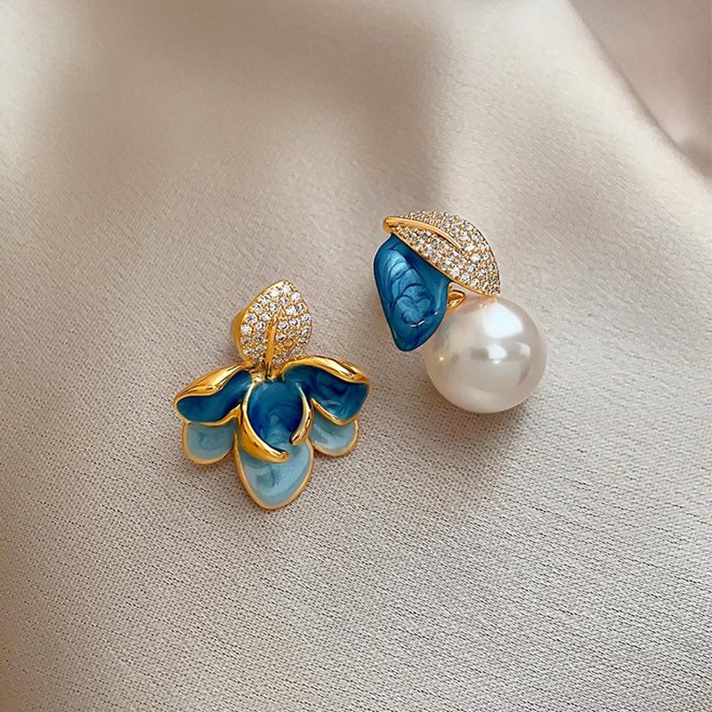 Zircon pearl oil drop flower leaf stud earrings fashion asymmetrical design earrings niche light luxury earrings