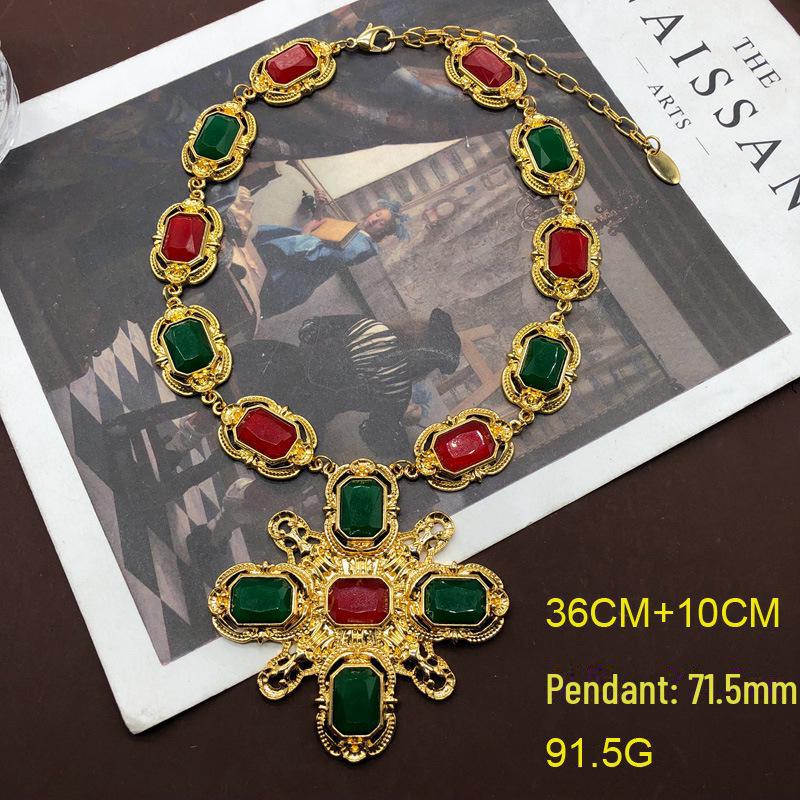 

Позолоченный комплект из винтажного ожерелья с драгоценными камнями, браслета и длинных серег с жемчугом