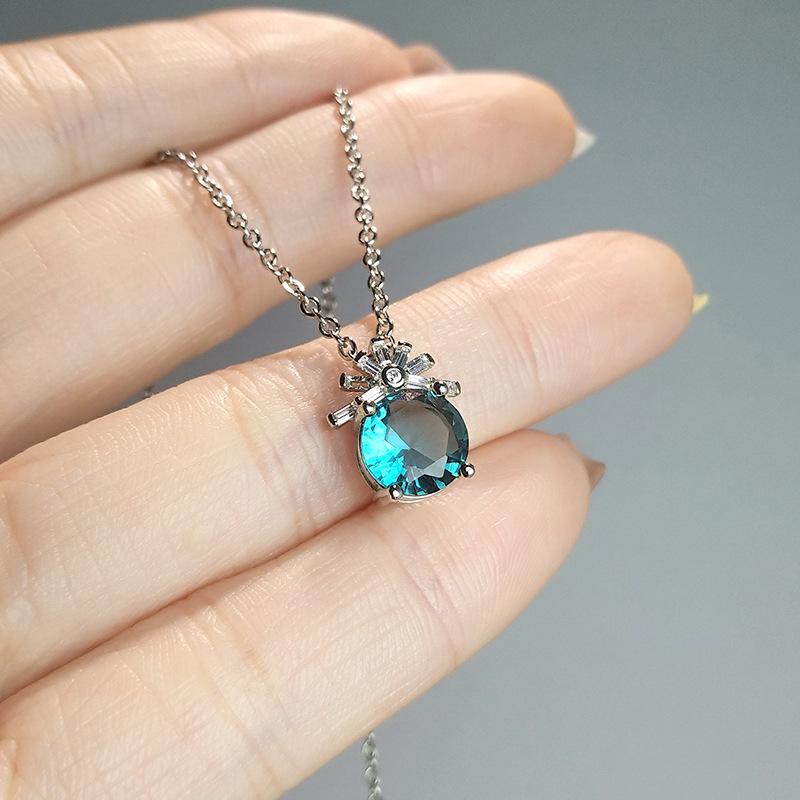 

London Blue Imitation Topaz Pendant, Women S High Sense Of Eight Hearts And Eight Arrows, High Carbon Diamond Colored Treasure Necklace