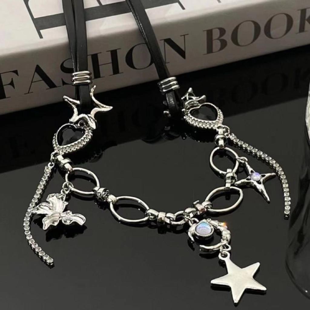 Fashion Bilayer Black Star Choker Necklace Pentagram Leather Rope Necklaces for Women Zircon Asterism Spice Girls Clavicle Chain
