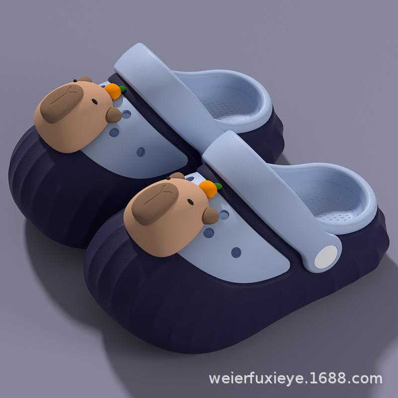 Capybara children's summer cartoon sandals for boys and girls, cute baby non-slip soft-soled closed-toe beach clogs