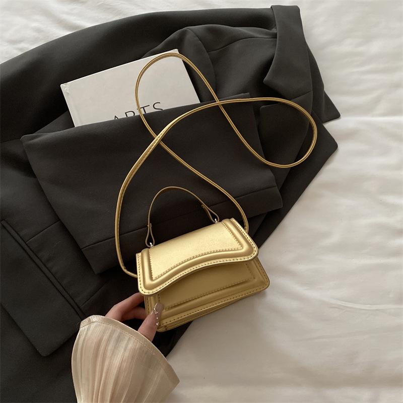 Indentation Autumn and Winter New Fashion Texture Solid Color Shoulder Crossbody Handheld Women's Small Square Bag Tide