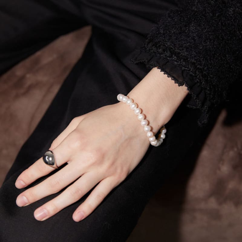 LOVE ME MONSTER Natural Pearl Bracelet (L243MBC020)