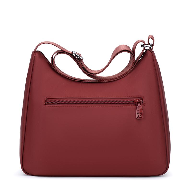 Lightweight Shoulder Bag Multi-compartment Small Square Bag Large Capacity Commuter Crossbody Bag