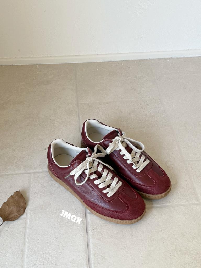 European red German training shoes women's 2025 autumn new leather flat-bottomed retro classic sports and leisure versatile board shoes