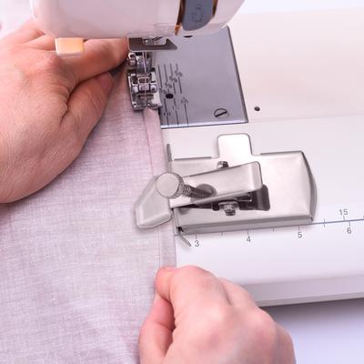1pcs Sewing Machine Flatbed Multifunctional Magnet Gauge, Strong Magnetic Locator, Positioning Edge Stopper, Gauge Edge Stopper