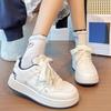 Niedliche Kätzchen kleine weiße Schuhe Damen 2025 neu Frühling und Herbst Koreanische Version Brotschuhe Student lässig vielseitige Board-Schuhe Damen