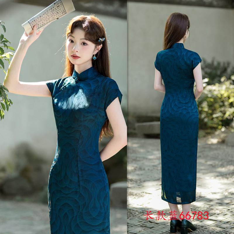 Ai Qi embroidered fashionable young women's long short-sleeved cheongsam spring and summer new improved new Chinese daily cheongsam