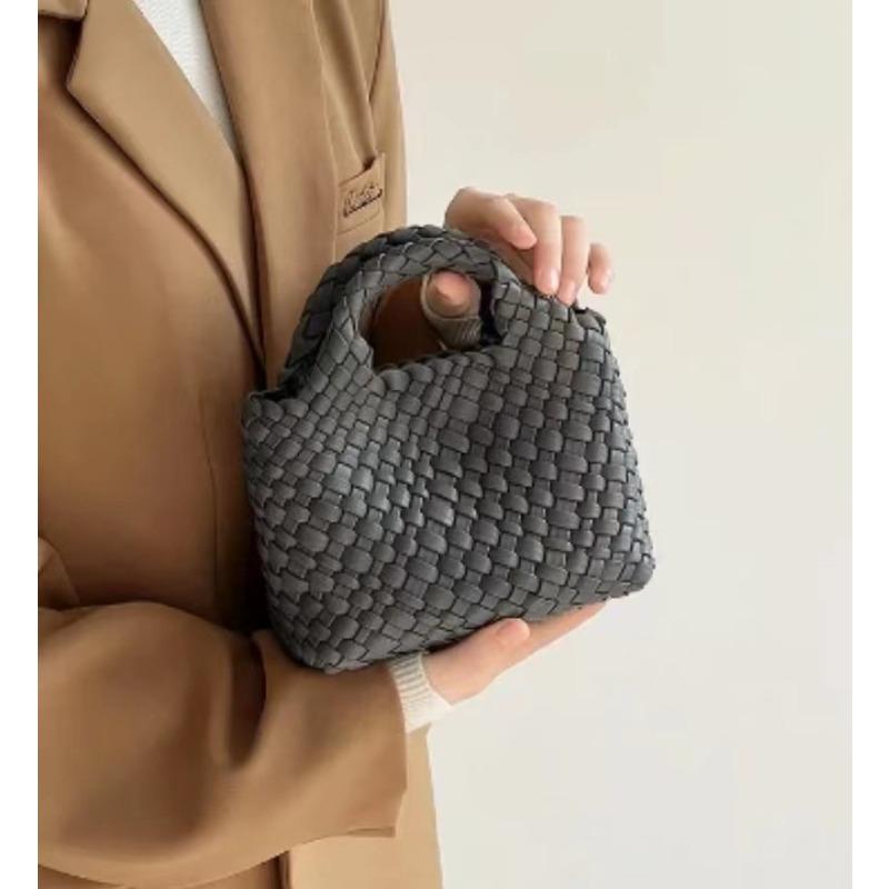 JMG Bags Pure Handgeweven Kleine Tas met Een Luxe Gevoel, Zomerse Kleine Emmer Dames Tas, Mini Groentemandje, Diagonale Span 17*15*11 grijze kleur