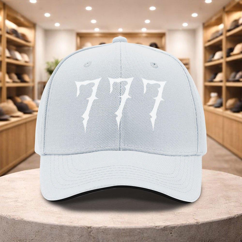 A Baseball Cap with a Print Available in Various Colors Featuring an Adjustable Sandwich Design This New Casual And Versat