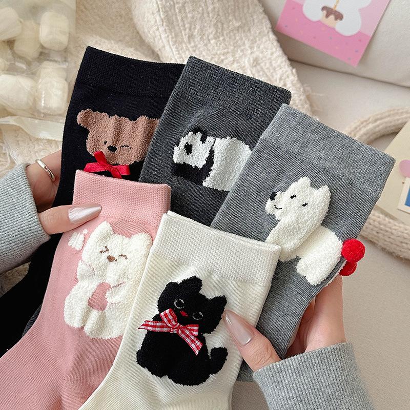 1/5 Pair of Women's Pure Cotton Spring Autumn New Cute Cartoon Mid Tube Socks Breathable Warm Odor Proof Casual Socks