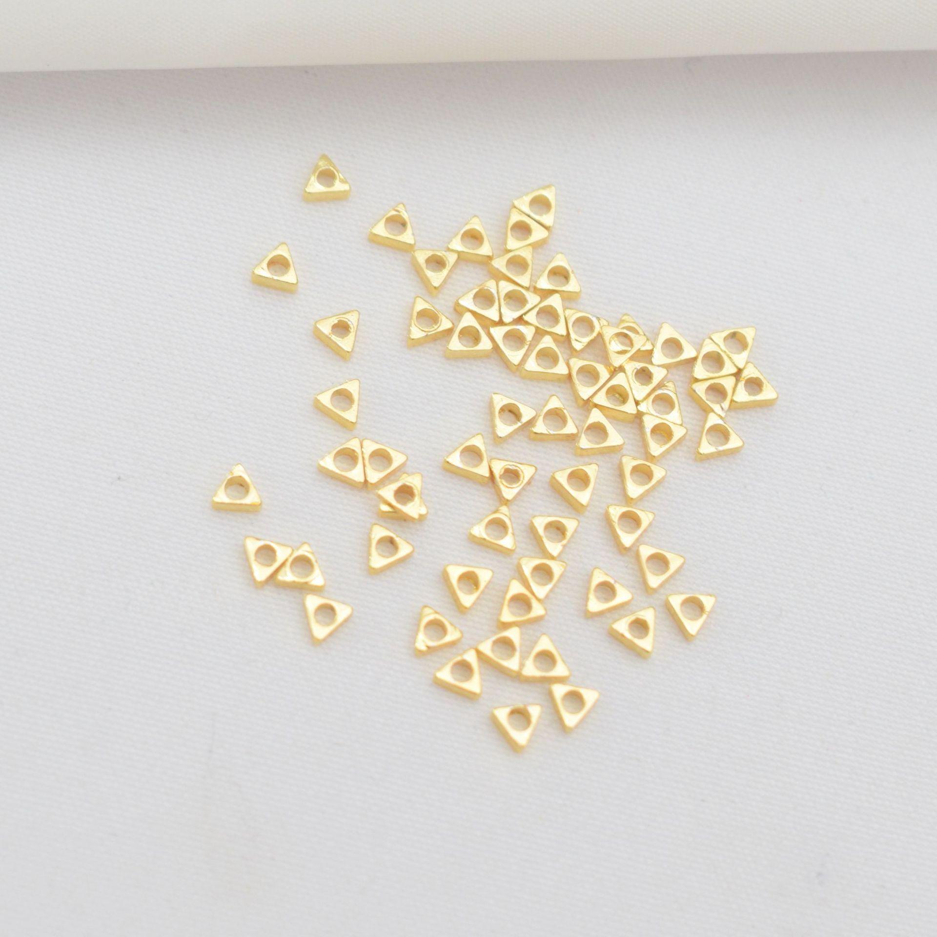 

100pcs 18K Gold-Wrapped Color-Preserving Small Broken Gold Loose Beads 14K Gold-Wrapped Triangular Beads Diy Braided Rope Bracelet Broken Silver Beads