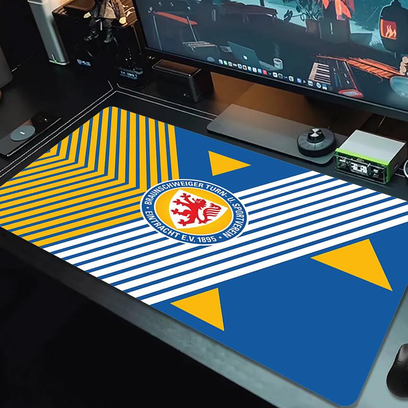 Eintracht Frankfurt Logo Color Mouse Pad Large Gaming Table Cushion Non-slip Laptop Tablet Big Mousepad XXL Mat Mini PC Playmat With Lock Edge